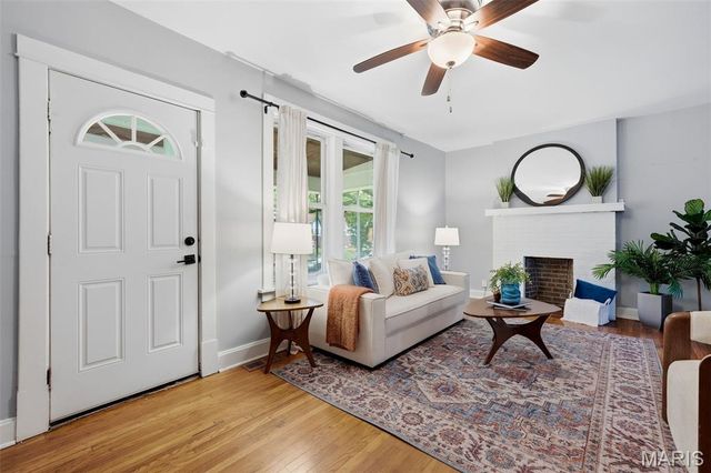 5339 Quincy Street, St Louis, MO 63109