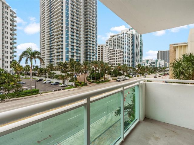 3000 S Ocean Dr 206, Hollywood, FL 33019