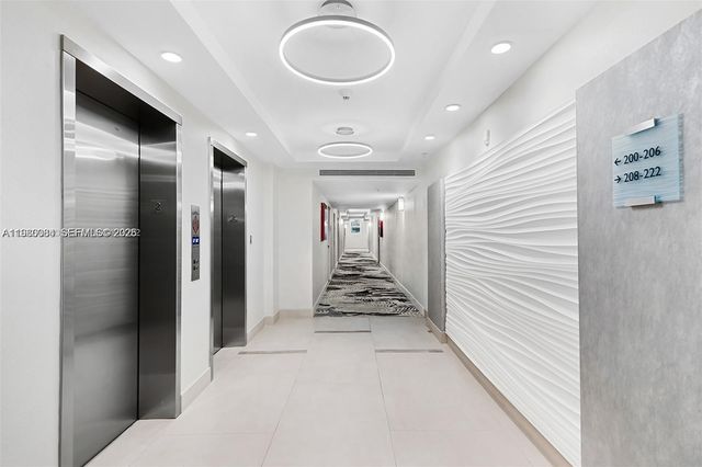 3000 S Ocean Dr 206, Hollywood, FL 33019