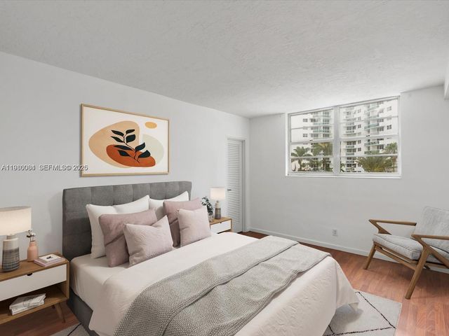 3000 S Ocean Dr 206, Hollywood, FL 33019