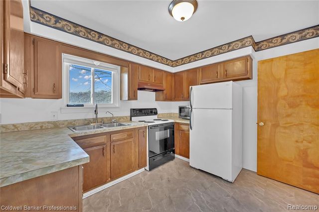 4331 Jones Road, North Branch, MI 48461