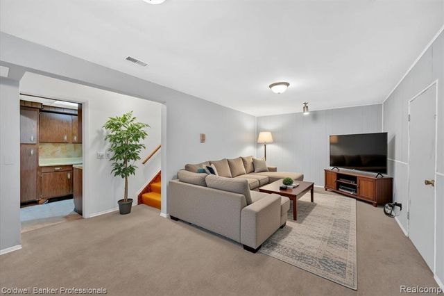 4331 Jones Road, North Branch, MI 48461