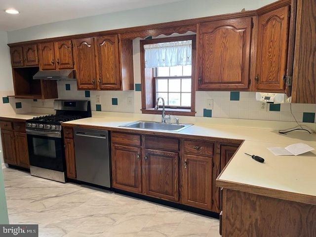 114 LINCOLN AVE, Havertown, PA 19083