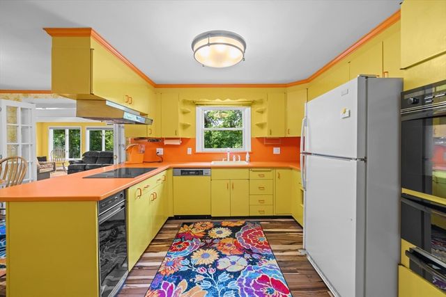 9 Plymouth Rd, Winchester, MA 01890