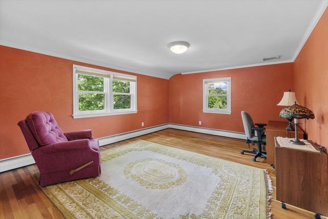 9 Plymouth Rd, Winchester, MA 01890