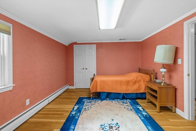 9 Plymouth Rd, Winchester, MA 01890