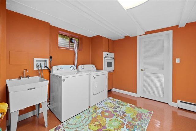 9 Plymouth Rd, Winchester, MA 01890
