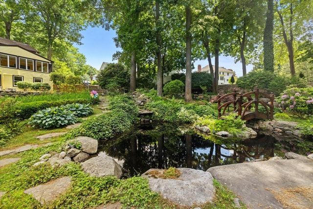 9 Plymouth Rd, Winchester, MA 01890