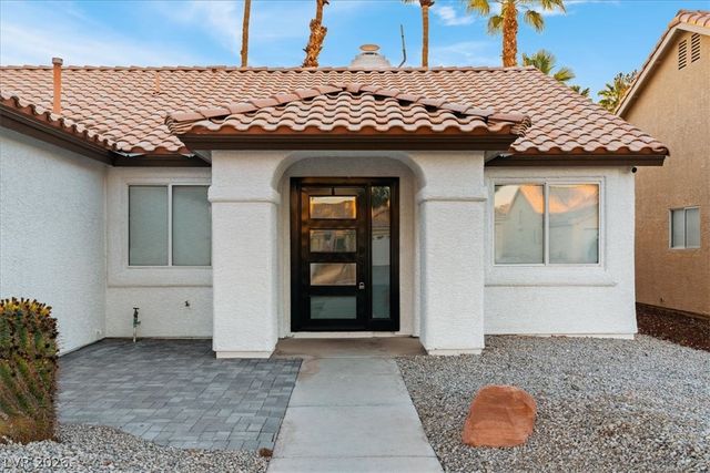 4818 Carefree Drive, Las Vegas, NV 89122