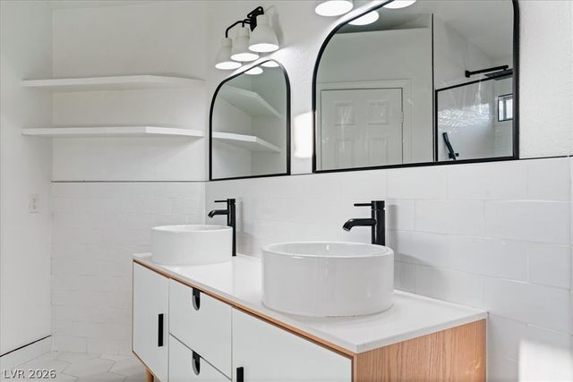 4818 Carefree Drive, Las Vegas, NV 89122