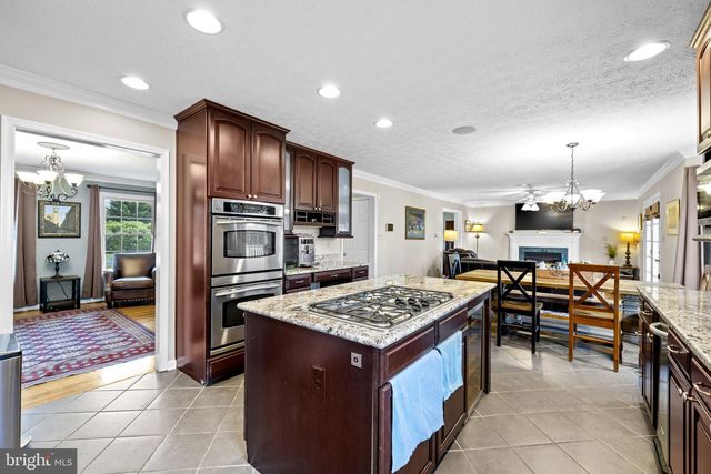 1286 MACEDONIA CHURCH RD, Stephens City, VA 22655
