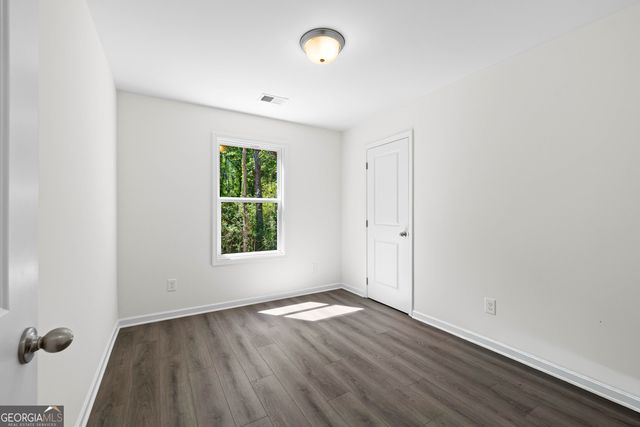 797 Hunnicutt Avenue, Lagrange, GA 30240