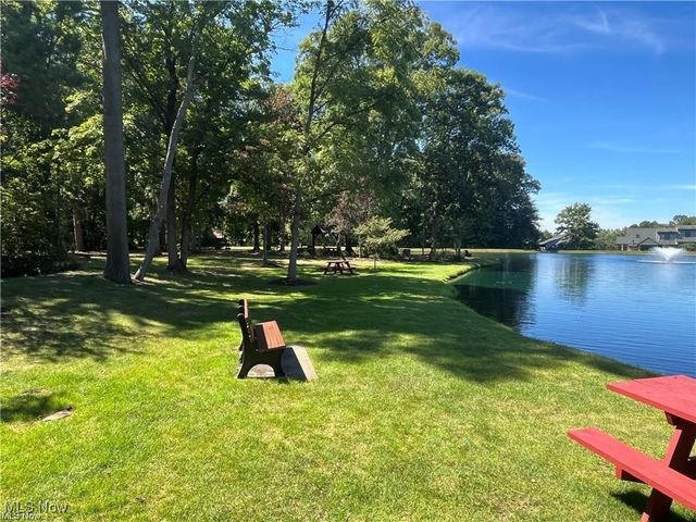 796 Pipes Court 1604, Sagamore Hills, OH 44067