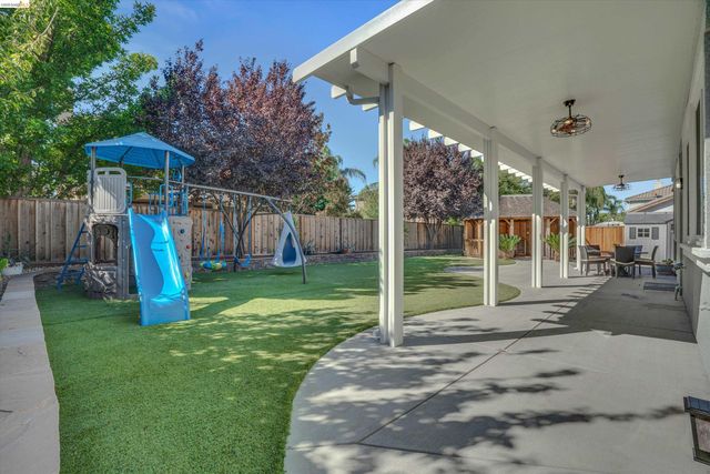 188 Continente Ave, Brentwood, CA 94513