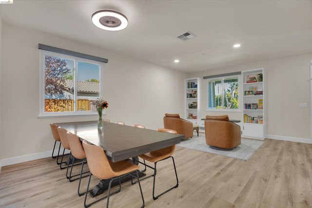 188 Continente Ave, Brentwood, CA 94513