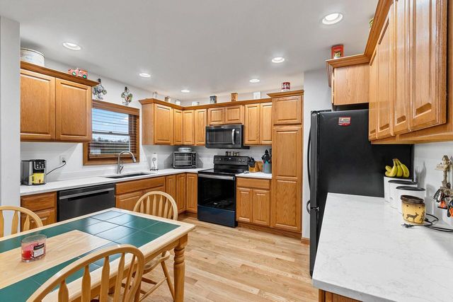 7624 Seidl ROAD, Manitowoc, WI 54220