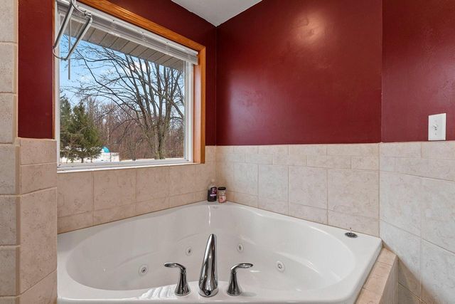 7624 Seidl ROAD, Manitowoc, WI 54220