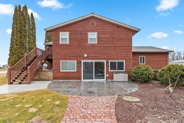 7624 Seidl ROAD, Manitowoc, WI 54220