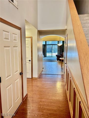 294 Lakewick Lane, Willowick, OH 44095