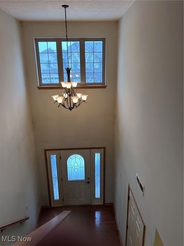 294 Lakewick Lane, Willowick, OH 44095