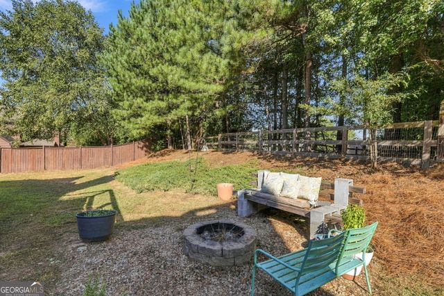 160 Arthur Hills Drive, Acworth, GA 30101