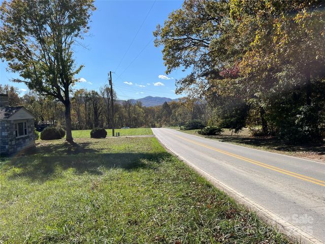 180 Holbrook Road, Candler, NC 28715