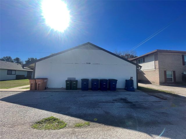 2609 Ektom DR A, Austin, TX 78745