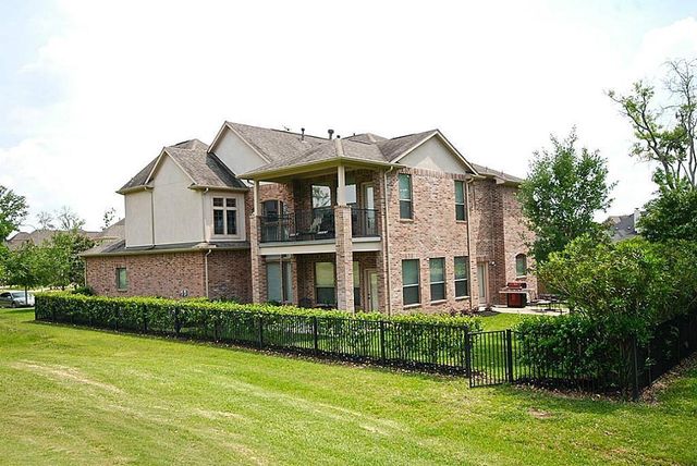 8602 Two Sisters Court, Missouri City, TX 77459