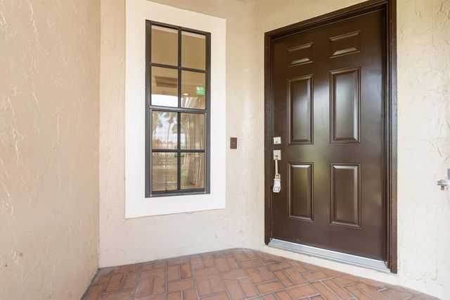7219 Le Chalet Boulevard, Boynton Beach, FL 33472