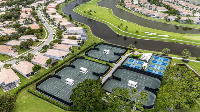 7219 Le Chalet Boulevard, Boynton Beach, FL 33472