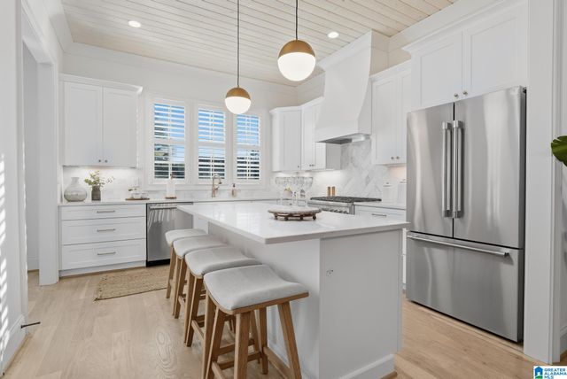 1133 NINA'S WAY, Vestavia Hills, AL 35243