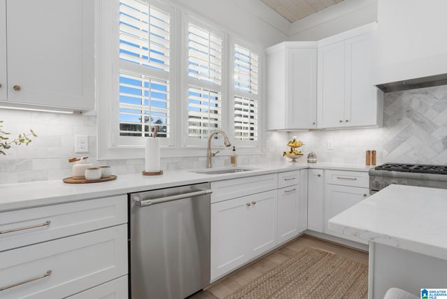 1133 NINA'S WAY, Vestavia Hills, AL 35243