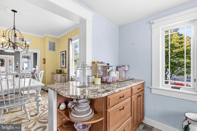 8 JAMES ST, Gaithersburg, MD 20877