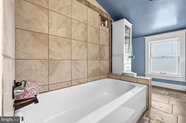 8 JAMES ST, Gaithersburg, MD 20877