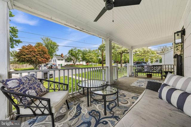 8 JAMES ST, Gaithersburg, MD 20877
