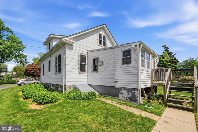 8 JAMES ST, Gaithersburg, MD 20877