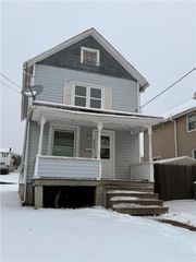 626 Todd Ave, Ellwood City, PA 16117