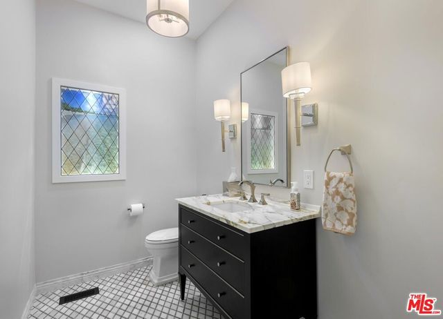 1465 E Mountain Drive, Santa Barbara, CA 93108