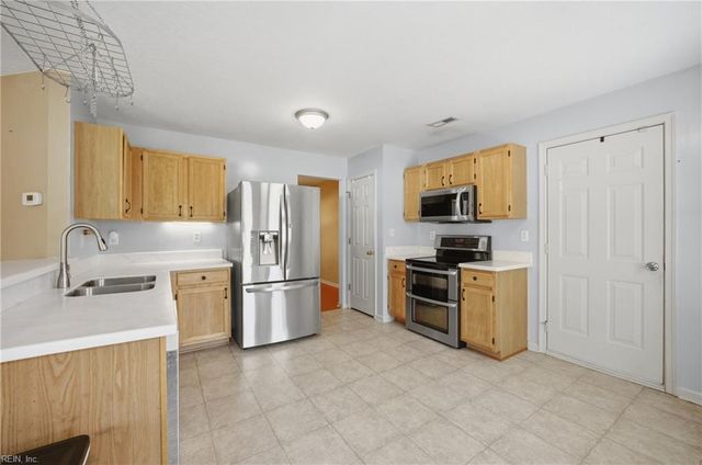 119 Soyfields CT, South Mills, NC 27976