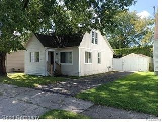 27311 Collingwood Street, Roseville, MI 48066