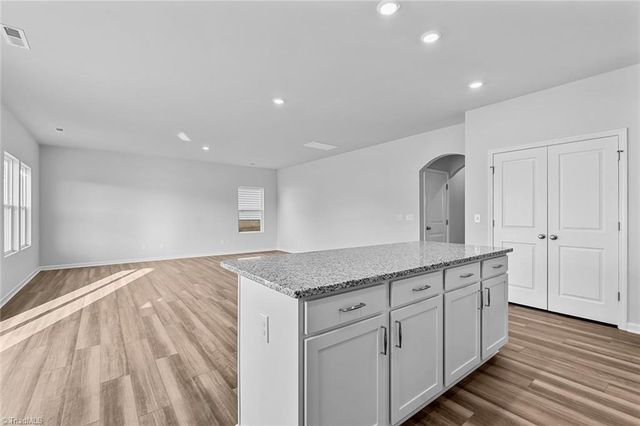 546 Raspberry Hill Road, Winston-salem, NC 27106