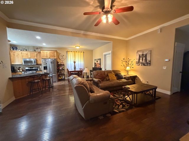 5003 PENNY Ln Se, Turner, OR 97392