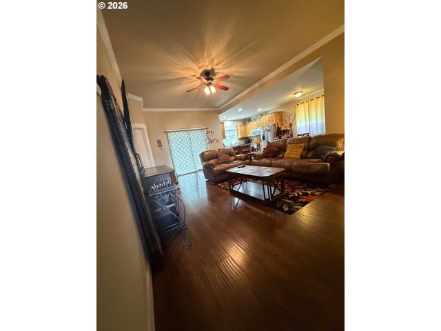 5003 PENNY Ln Se, Turner, OR 97392