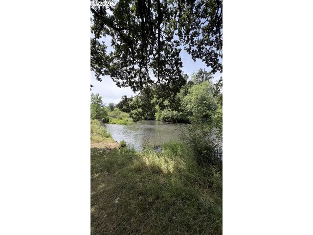 5003 PENNY Ln Se, Turner, OR 97392
