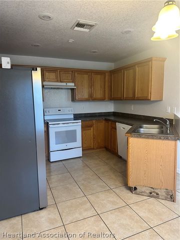 5701 Granada Boulevard, Sebring, FL 33872