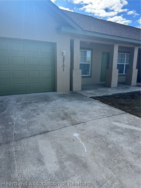 5701 Granada Boulevard, Sebring, FL 33872