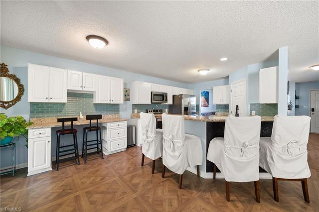 1004 Wyndfall Drive, Kernersville, NC 27284