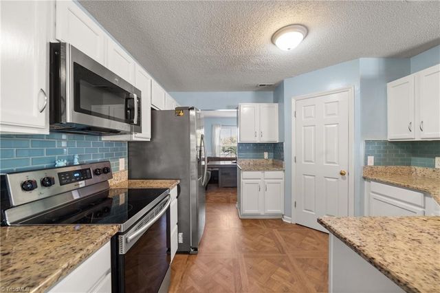 1004 Wyndfall Drive, Kernersville, NC 27284