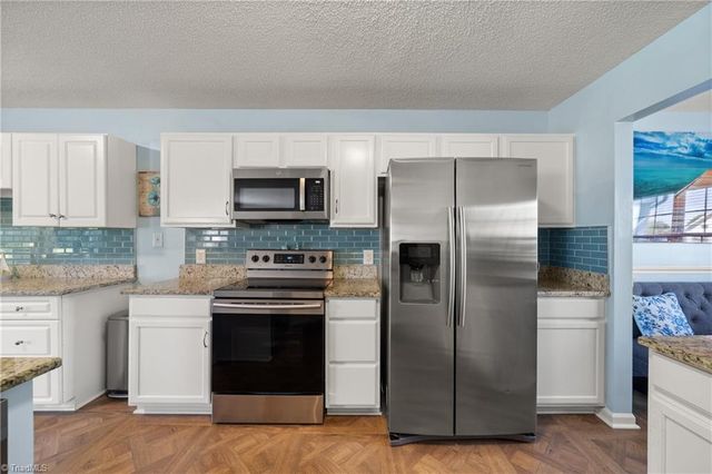 1004 Wyndfall Drive, Kernersville, NC 27284