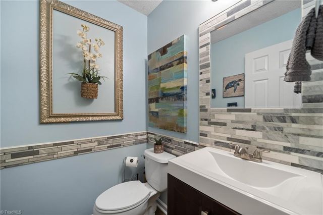 1004 Wyndfall Drive, Kernersville, NC 27284